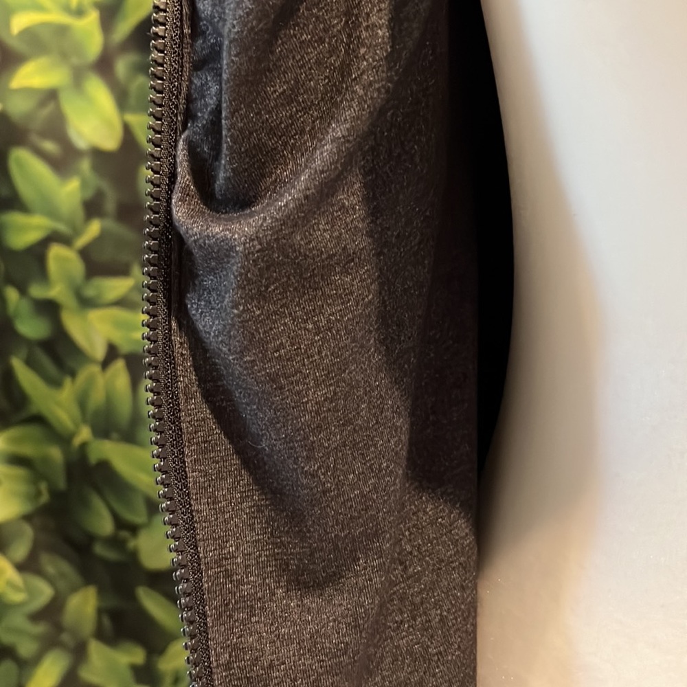 LULULEMON HOODIE Size 6 - Picture 6 of 7